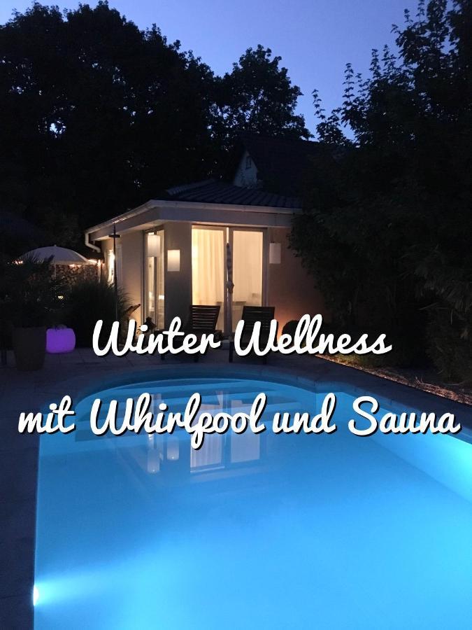 Apartment Tinyhouse Mit Pool, Outdoor Whirlpool Und Garten Petershagen-Eggersdorf Exterior foto